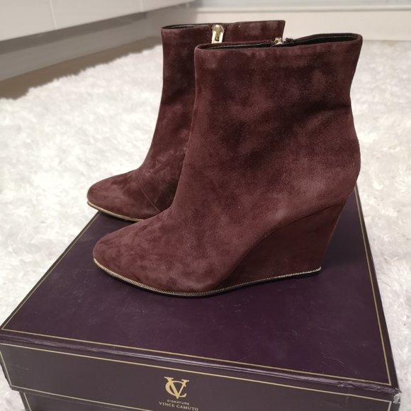 Brand New Vince Camuto Size 6 Booties - Picture 2 of 6